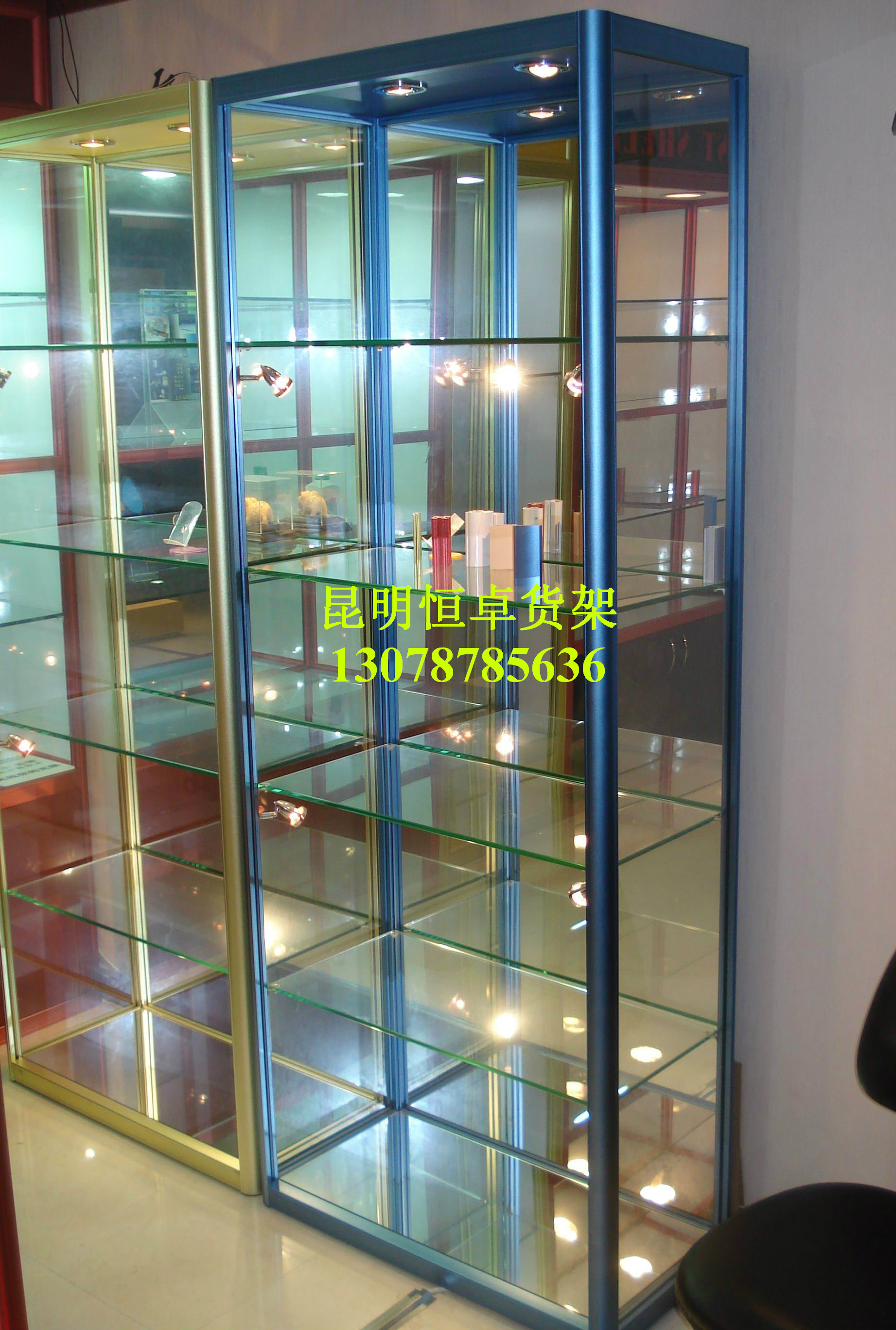 鈦合金展柜3